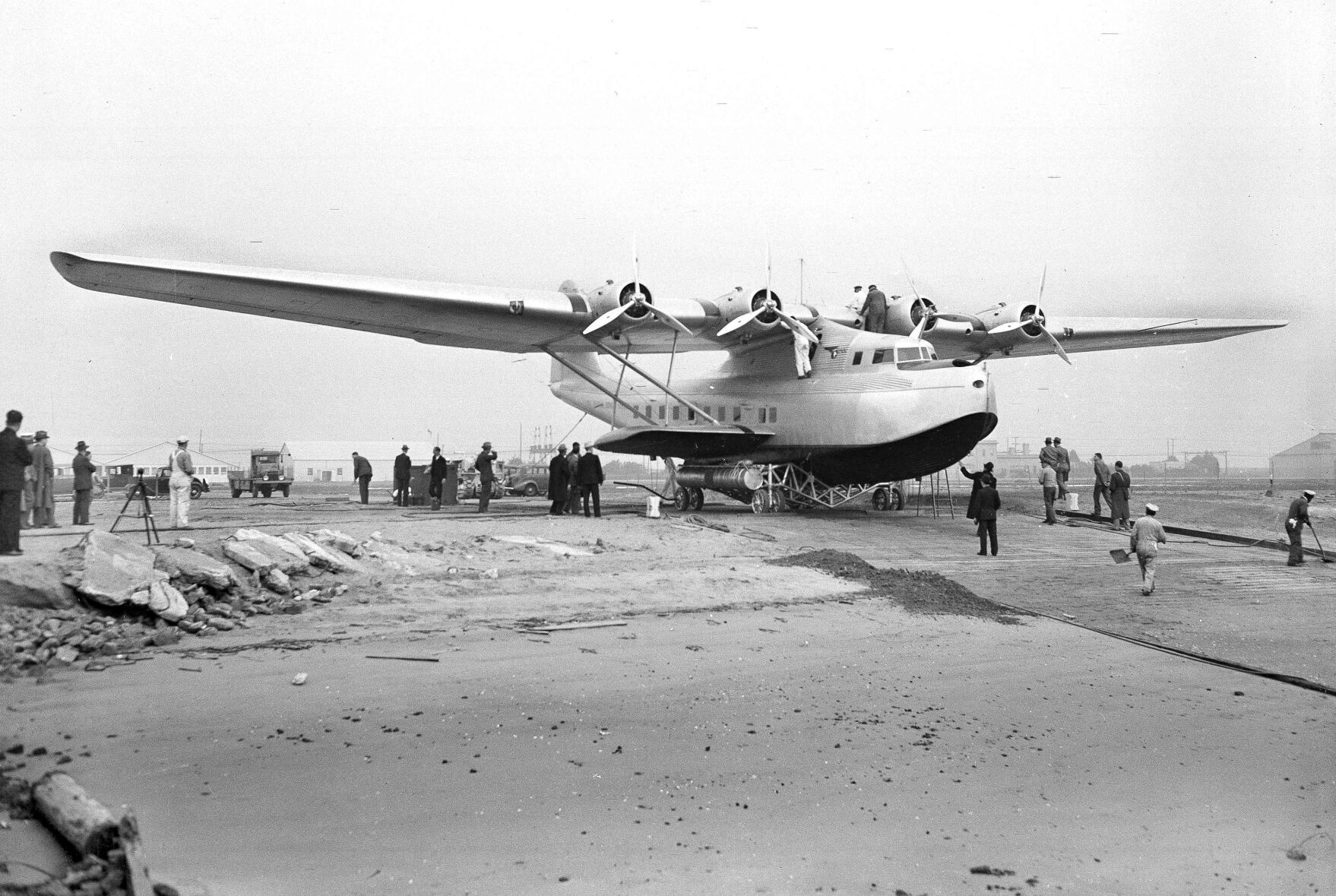 1935: The China Clipper